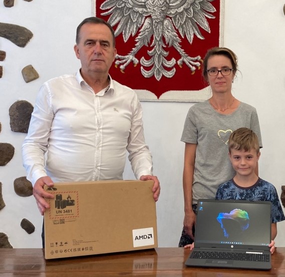 wójt gminy, mieszkańcy, laptopy